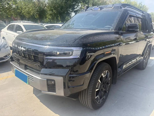 2025 FangChengBao Bao 8 2.0T 245HP L4 E-CVT PHEV 36.8KWH image 1
