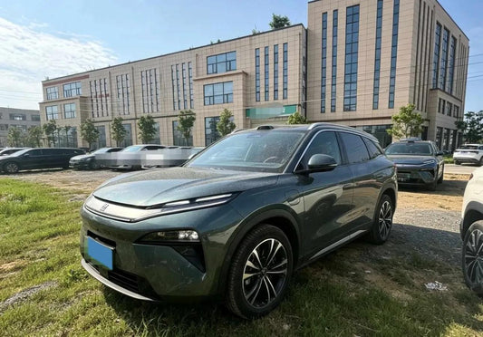 2025 BYD Tang L 1.5T 156HP L4 E-CVT PHEV image 1