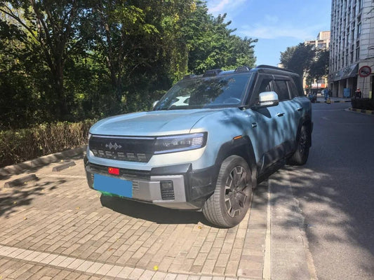 2025 Fang Cheng Bao Bao 8 2.0T 245HP L4 E-CVT PHEV 36.8KWH image 1