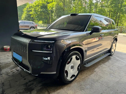 2025 Zeekr 9X 2.0T 279HP L4 1DHT PHEV image 1