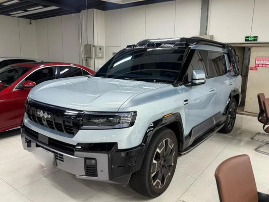 2025 FangChengBao Bao 8 2.0T 245HP L4 E-CVT PHEV 36.8KWH image 1