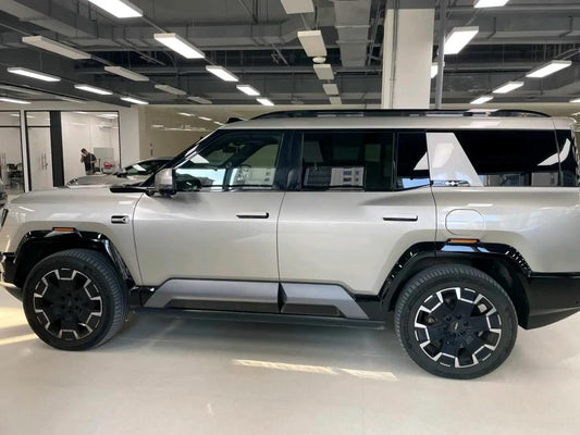 2025 FangChengBao Bao 8 2.0T 245HP L4 E-CVT PHEV 36.8KWH image 2