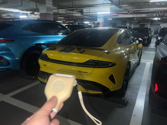 2025 MI SU7 Ultra BEV 93.7KWH image 2