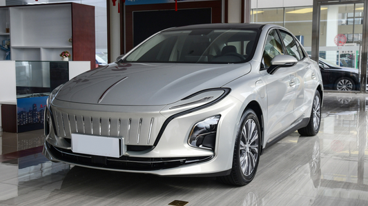 Hongqi E-QM5 (2023)
