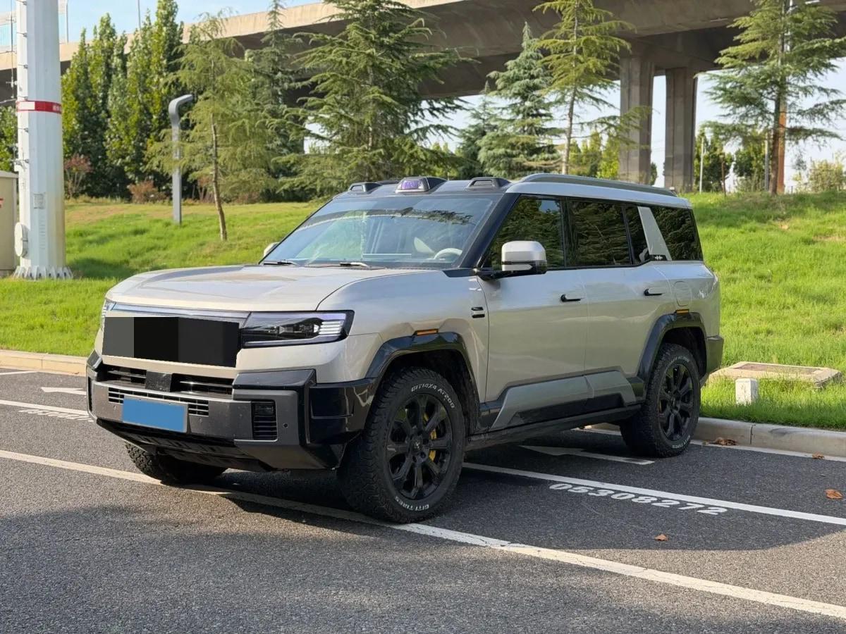 2025 Fang Cheng Bao Bao 8 2.0T 245HP L4 E-CVT PHEV 36.8KWH image 1