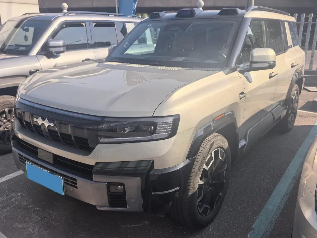 2025 Fang Cheng Bao Bao 8 2.0T 245HP L4 E-CVT PHEV 36.8KWH image 1
