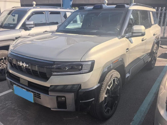 2025 Fang Cheng Bao Bao 8 2.0T 245HP L4 E-CVT PHEV 36.8KWH image 1