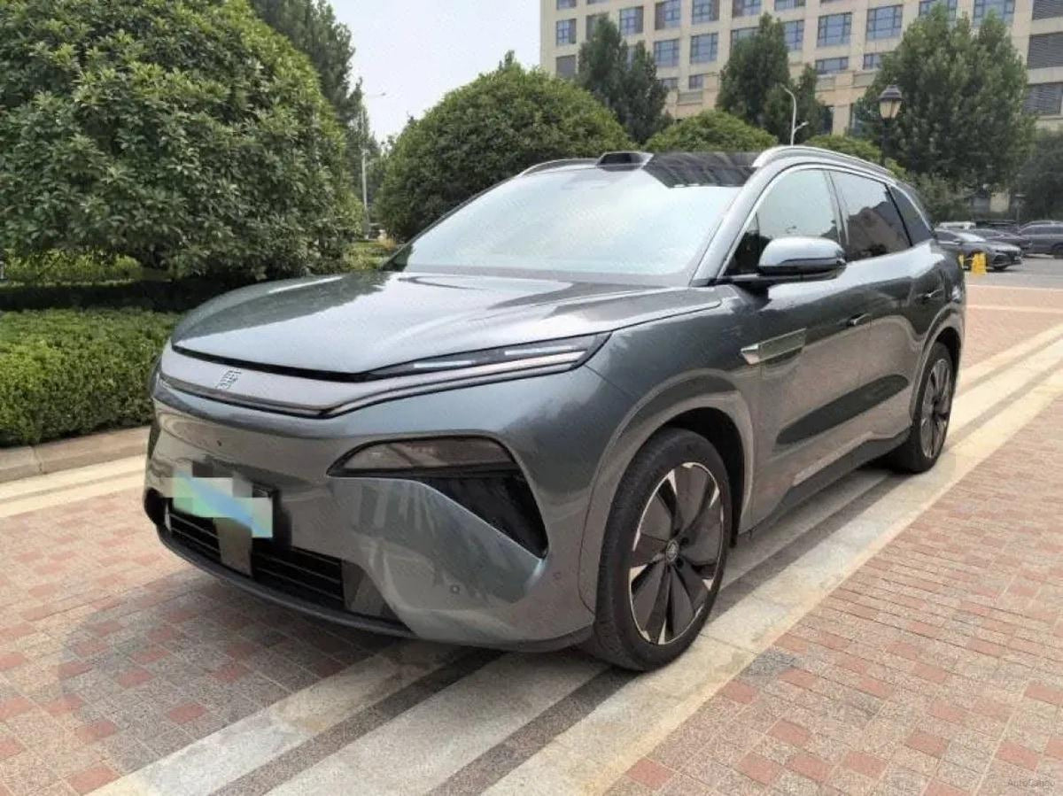 2025 BYD Tang L BEV 100.5KWH 600km image 1