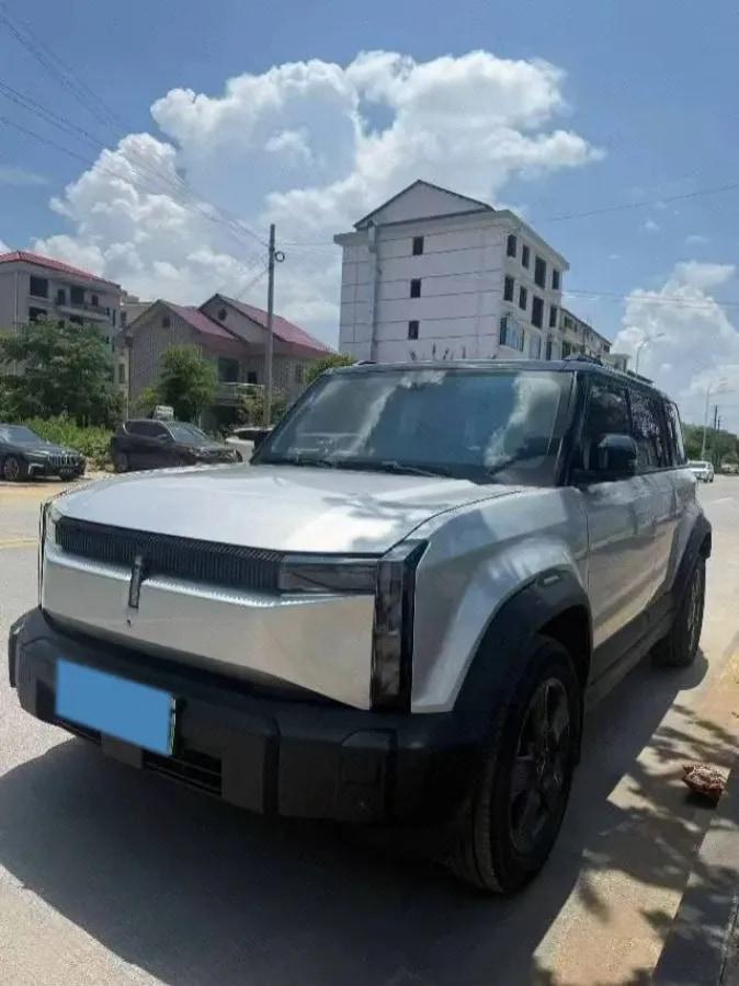 2024 iCAR iCAR 03 BEV 65.69KWH 501km image 1