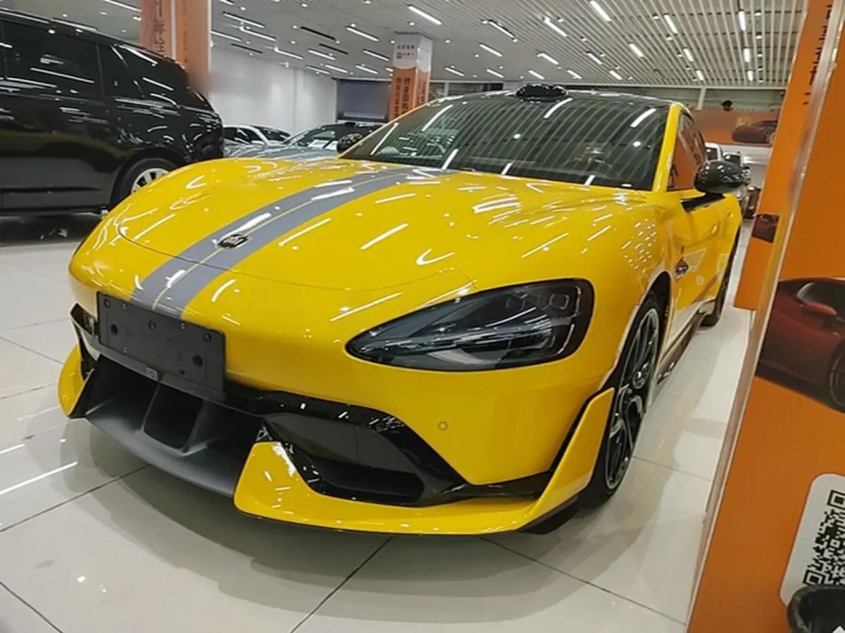 2025 Xiaomi SU7 Ultra BEV 93.7KWH 630km image 1