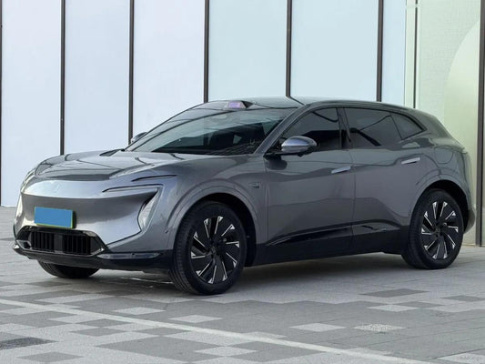 2024 Avatr 07 BEV 82.16KWH 650km image 1