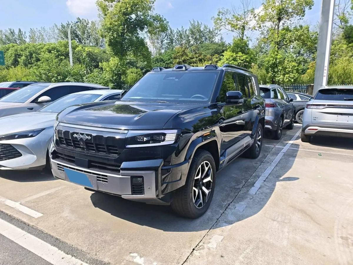 2025 FangChengBao Bao 8 2.0T 245HP L4 E-CVT PHEV 36.8KWH image 1