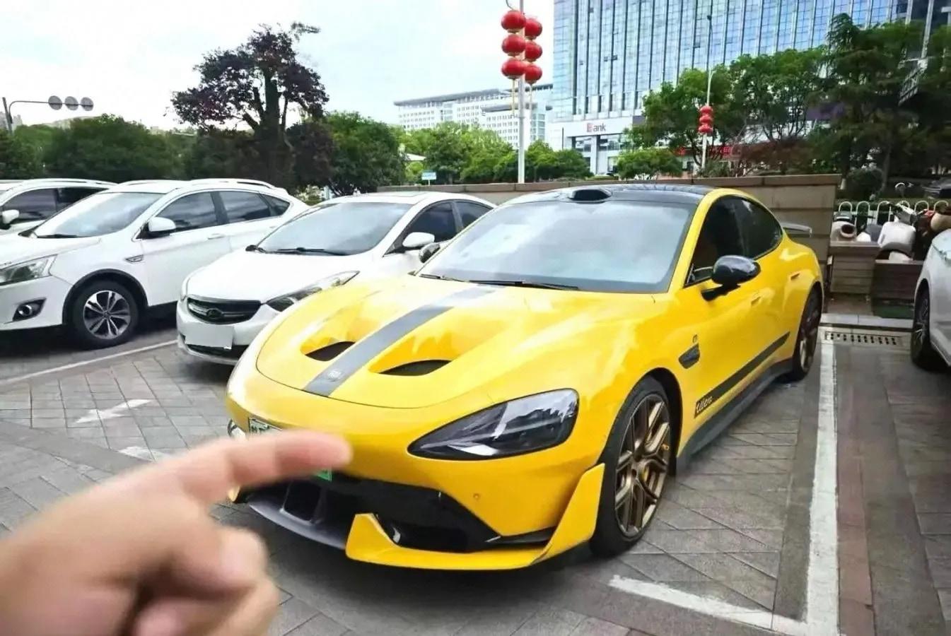 2025 Xiaomi SU7 Ultra BEV 93.7KWH image 1