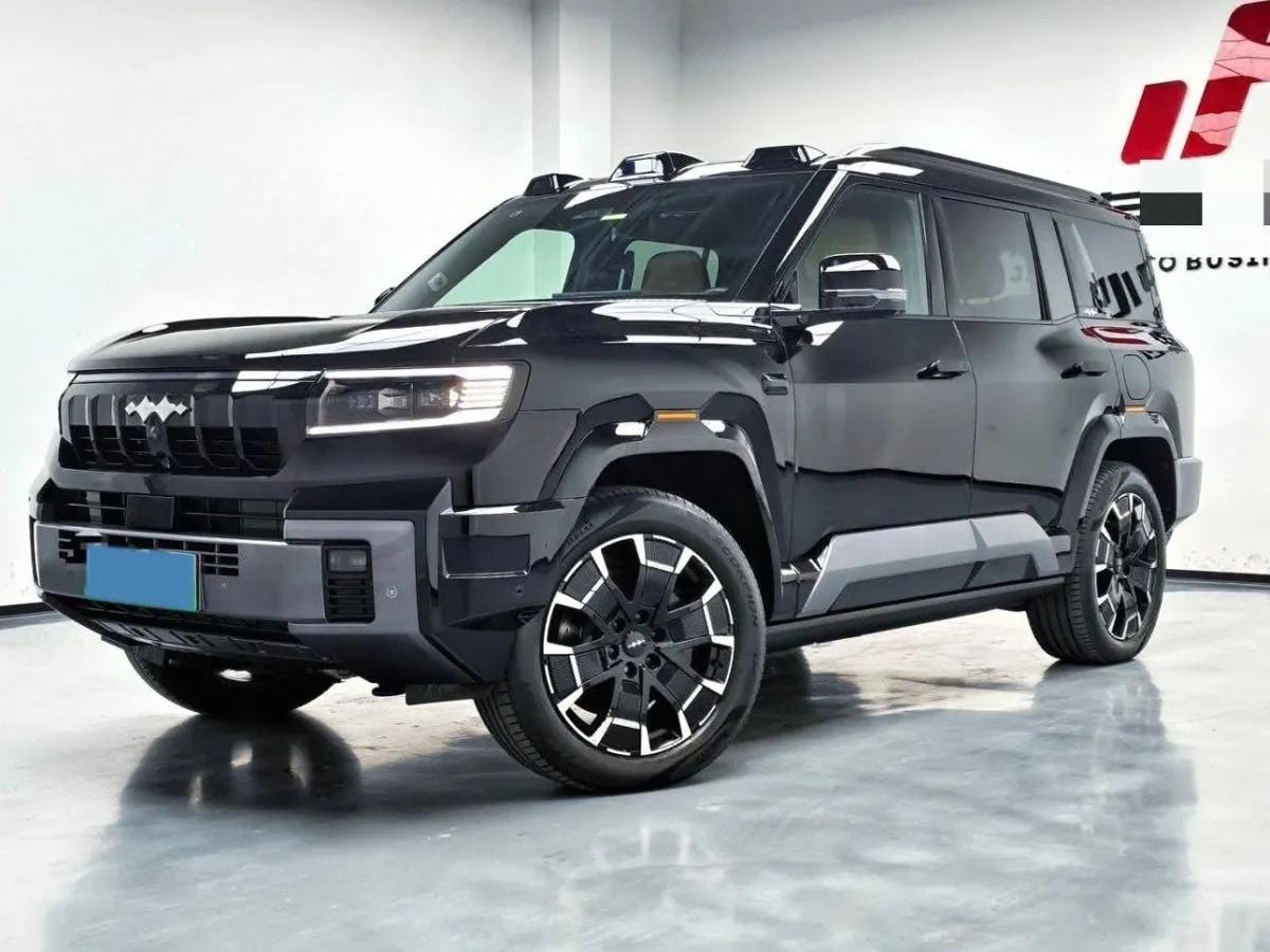 2025 FangChengBao Bao 8 2.0T 245HP L4 E-CVT PHEV 36.8KWH image 1