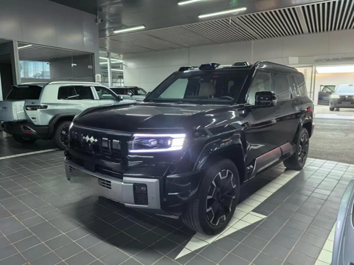 2025 Fang Cheng Bao Bao 8 2.0T 245HP L4 E-CVT PHEV 36.8KWH image 1