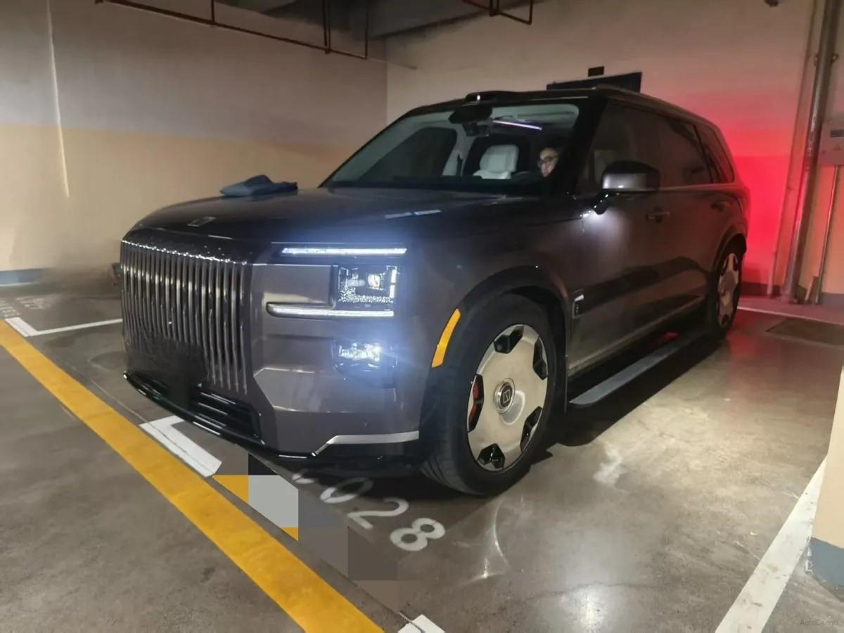 2025 Zeekr 9X 2.0T 279HP L4 1DHT PHEV image 1
