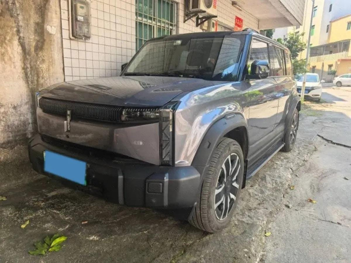 2024 iCAR iCAR 03 BEV 65.69KWH 472km image 1