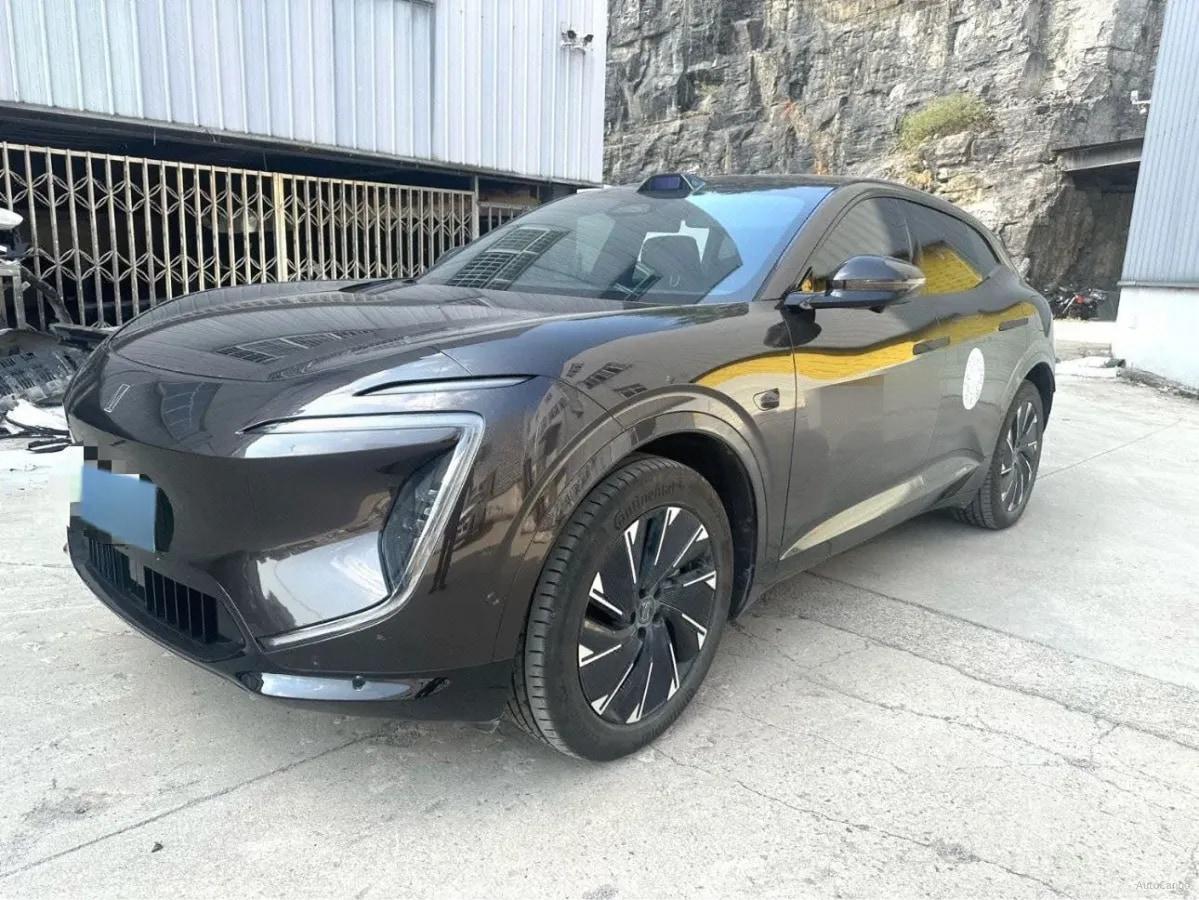 2024 Avatr 07 BEV 82.16KWH 650km image 1