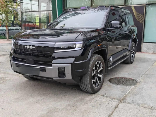 2025 Fang Cheng Bao Bao 8 2.0T 245HP L4 E-CVT PHEV 36.8KWH image 1