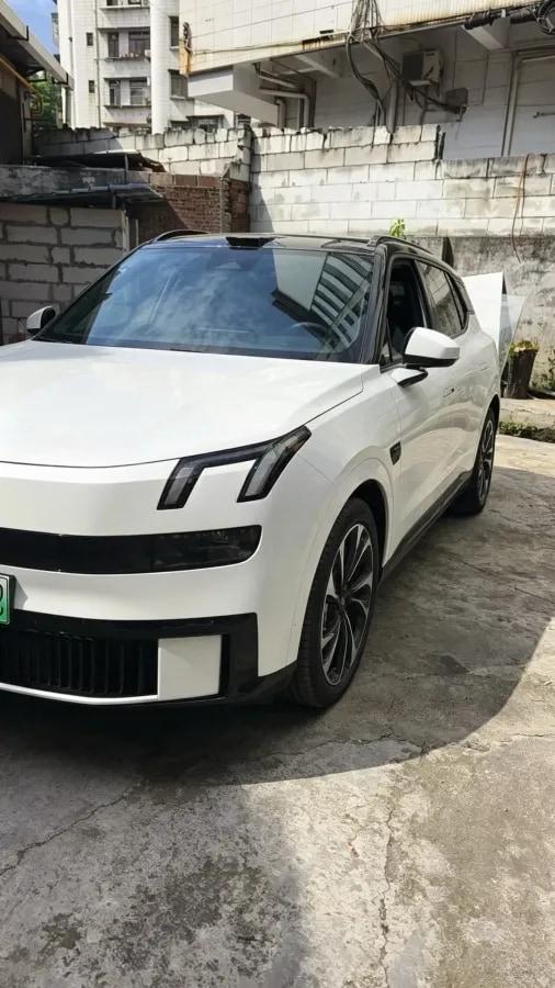 2025 LYNK&CO 900 2.0T 254HP L4 3DHT PHEV 52.38KWH 280km image 1