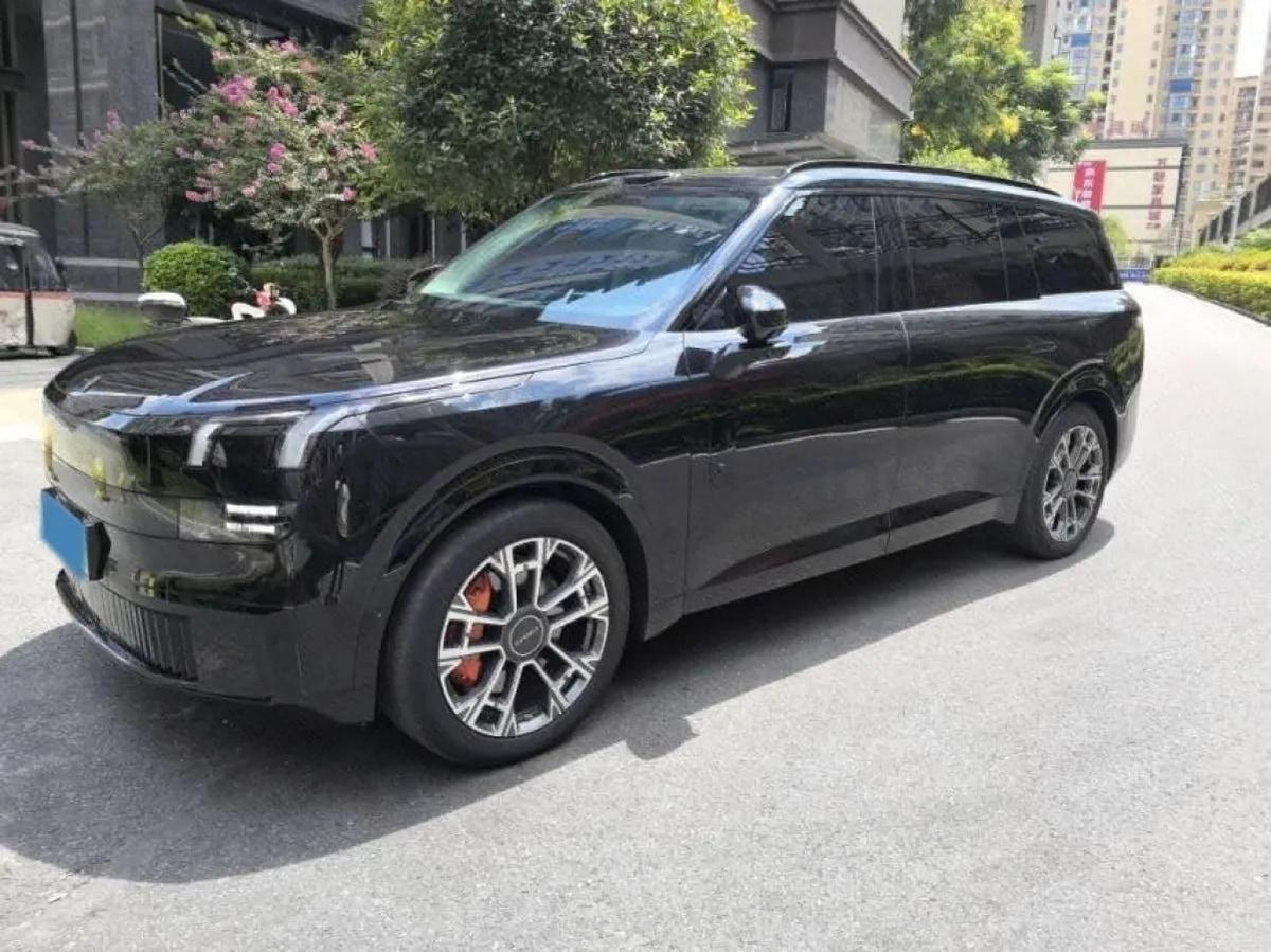 2025 LYNK&CO 900 2.0T 254HP L4 3DHT PHEV 52.38KWH 280km image 1