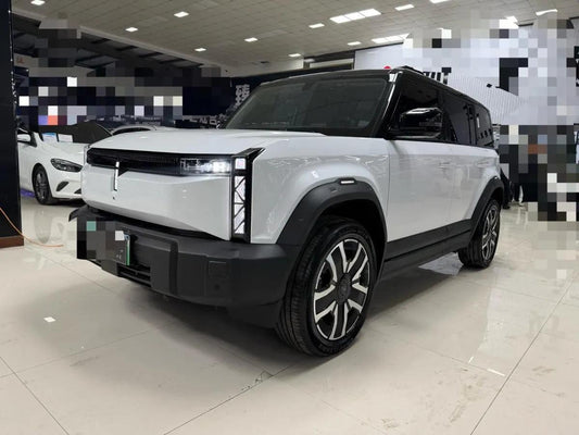 2024 iCAR iCAR 03 BEV 65.69KWH image 1