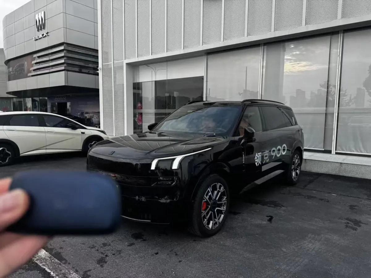 2025 LYNK&CO 900 2.0T 254HP L4 3DHT PHEV image 1