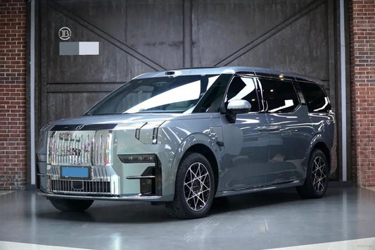 2024 Zeekr 009 BEV 108KWH 702km image 1