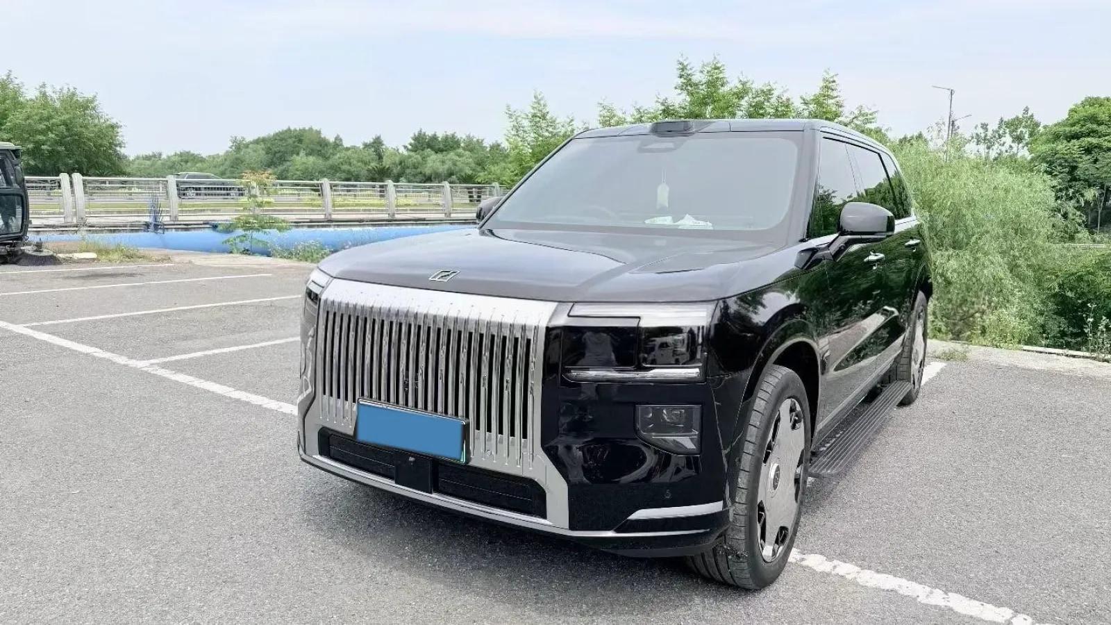 2025 Zeekr 9X 2.0T 279HP L4 1DHT PHEV image 1