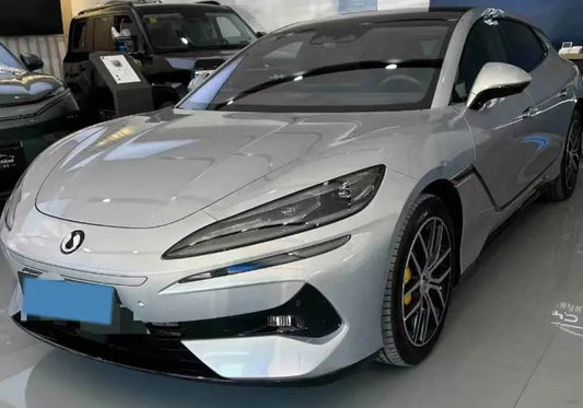 2024 Denza DenzaZ9GT 2.0T 207HP L4 E-CVT PHEV 38.5KWH 201km image 1