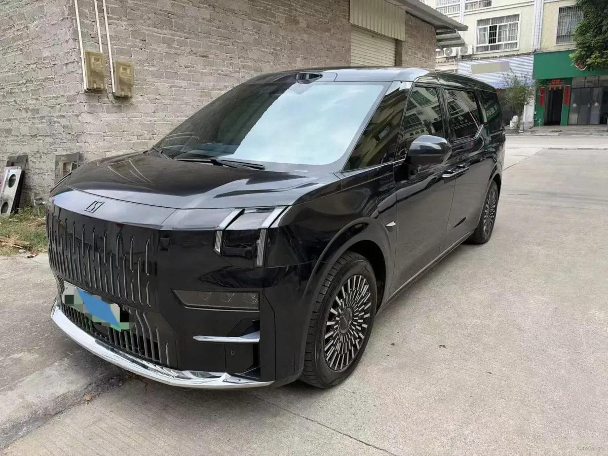 2024 Zeekr 009 BEV 108KWH 702km image 1