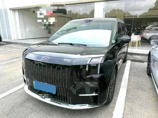 2024 Zeekr 009 BEV 108KWH image 1
