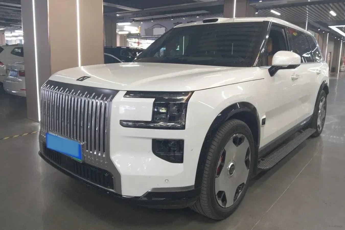 2025 Zeekr 9X 2.0T 279HP L4 1DHT PHEV image 1