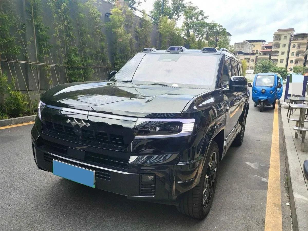 2025 Fang Cheng Bao Bao 8 2.0T 245HP L4 E-CVT PHEV 36.8KWH image 1