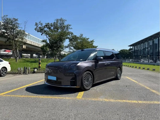 2024 Zeekr 009 BEV 108KWH 702km image 1