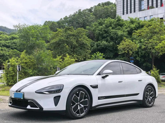 2024 Xiaomi SU7 BEV 73.6KWH 700km image 1