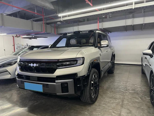 2025 Fang Cheng Bao Bao 8 2.0T 245HP L4 E-CVT PHEV 36.8KWH image 1