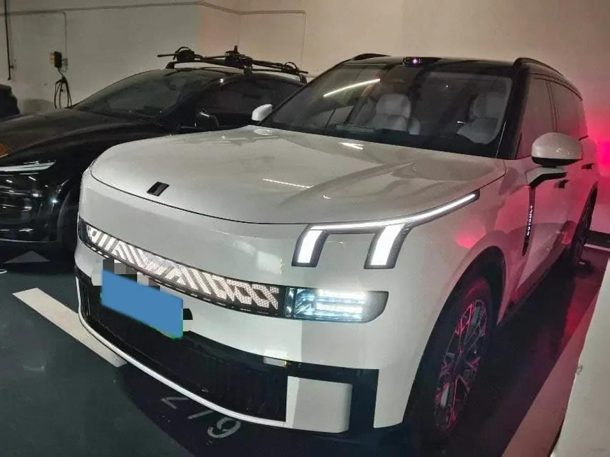 2025 LYNK&CO 900 2.0T 254HP L4 3DHT PHEV 52.38KWH 280km image 1