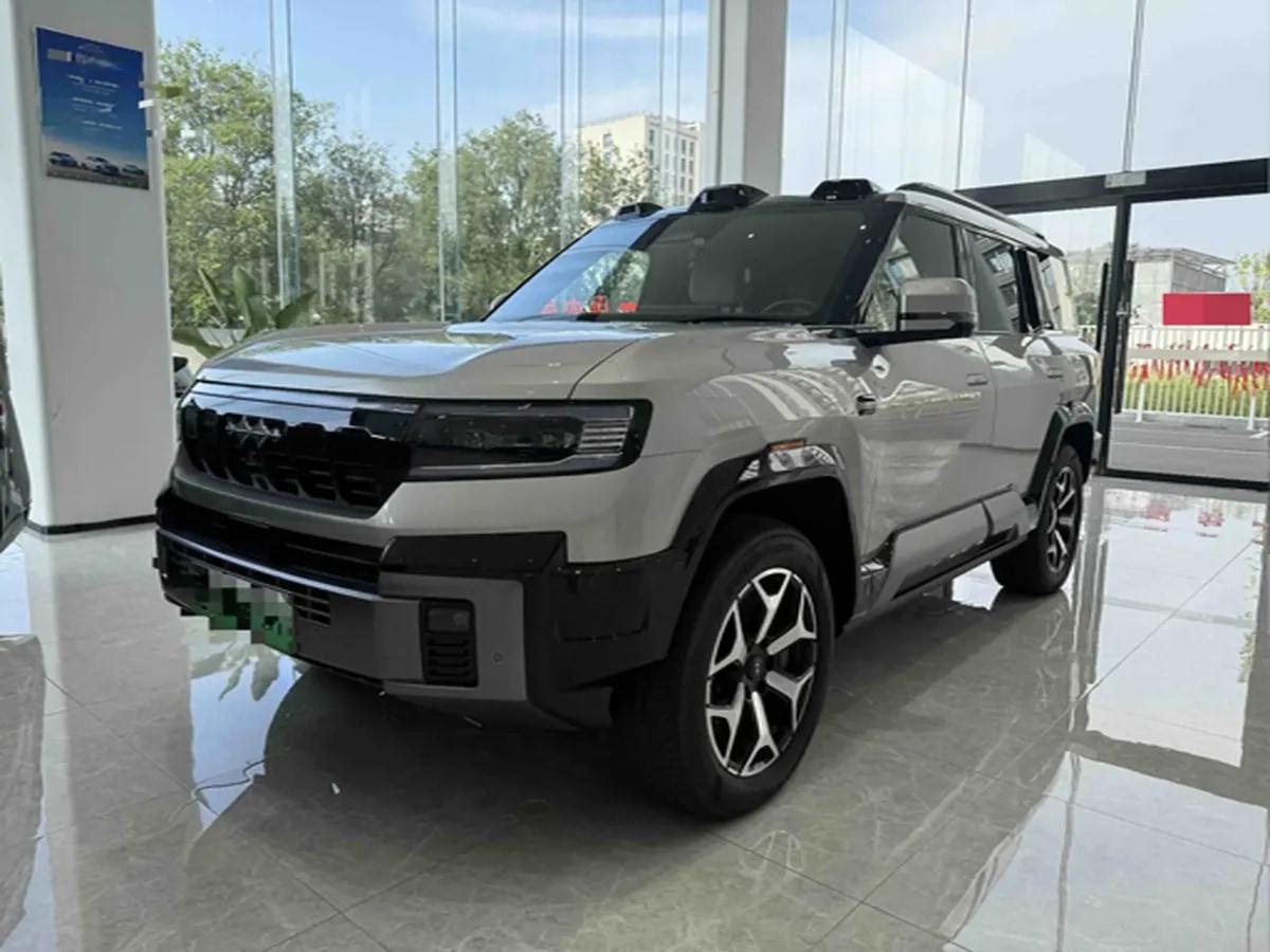 2025 Fang Cheng Bao Bao 8 2.0T 245HP L4 E-CVT PHEV 36.8KWH image 1