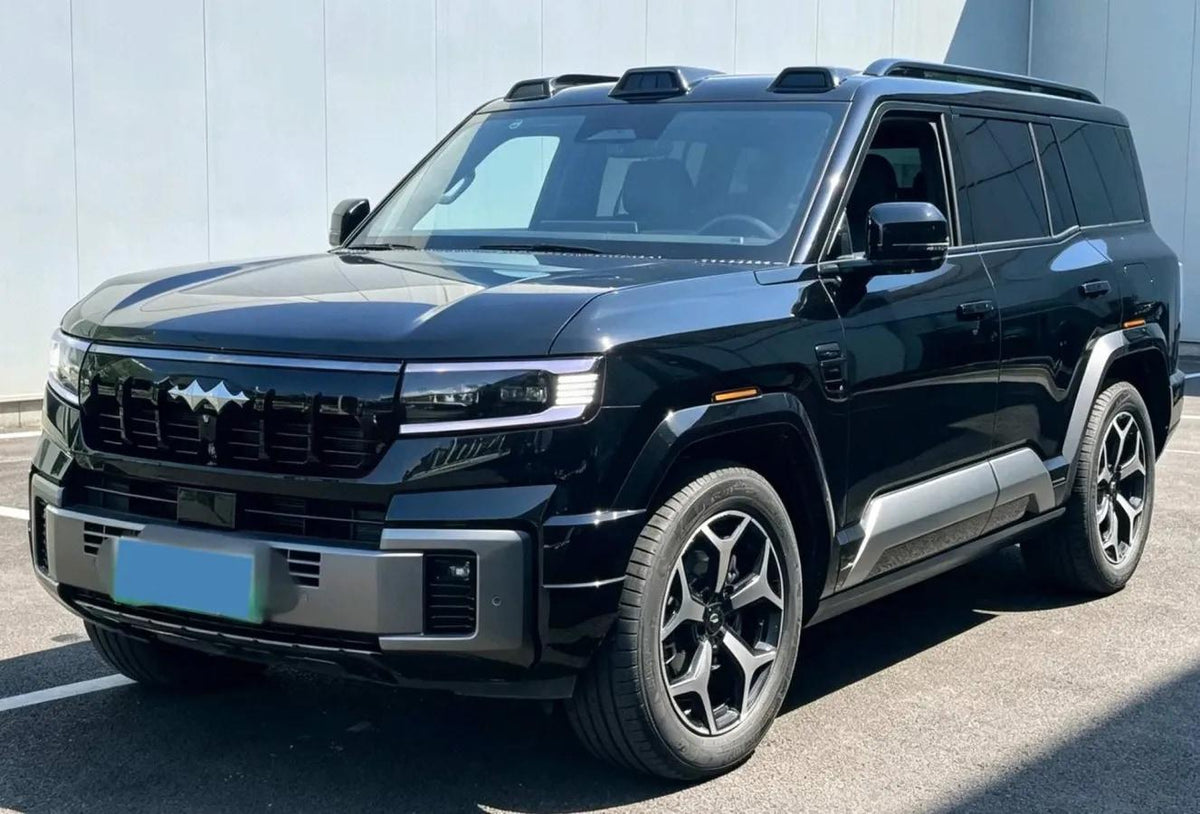 2025 FangChengBao Bao 8 2.0T 245HP L4 E-CVT PHEV 36.8KWH image 1