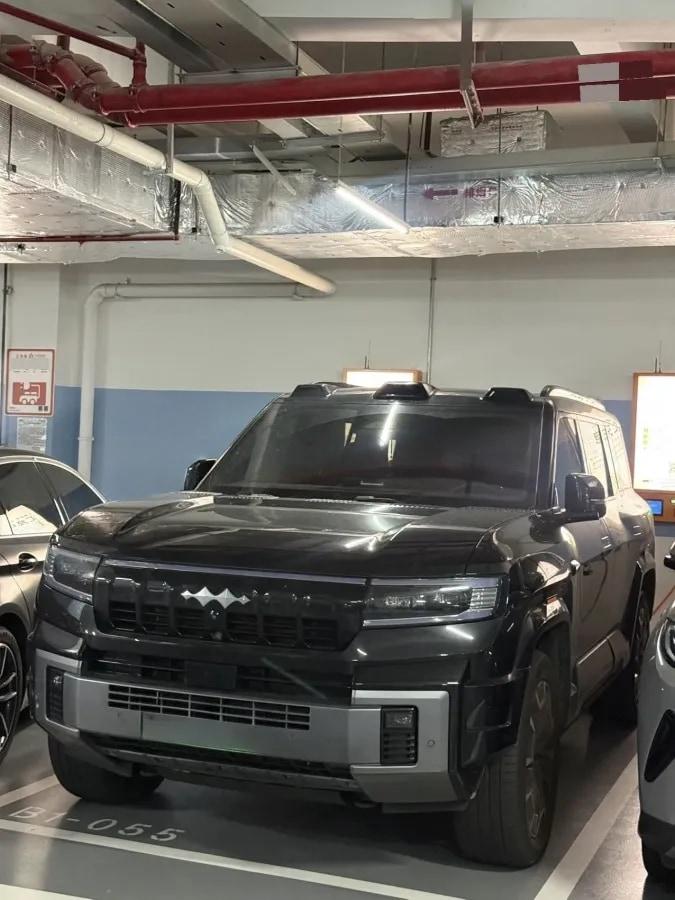 2025 Fang Cheng Bao Bao 8 2.0T 245HP L4 E-CVT PHEV 36.8KWH image 1