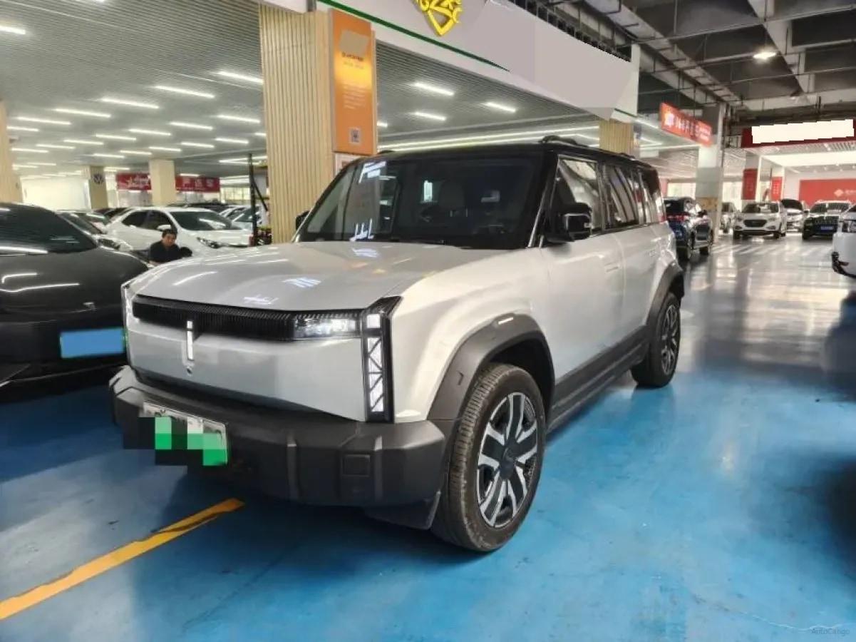 2024 iCAR iCAR 03 BEV 65.69KWH image 1