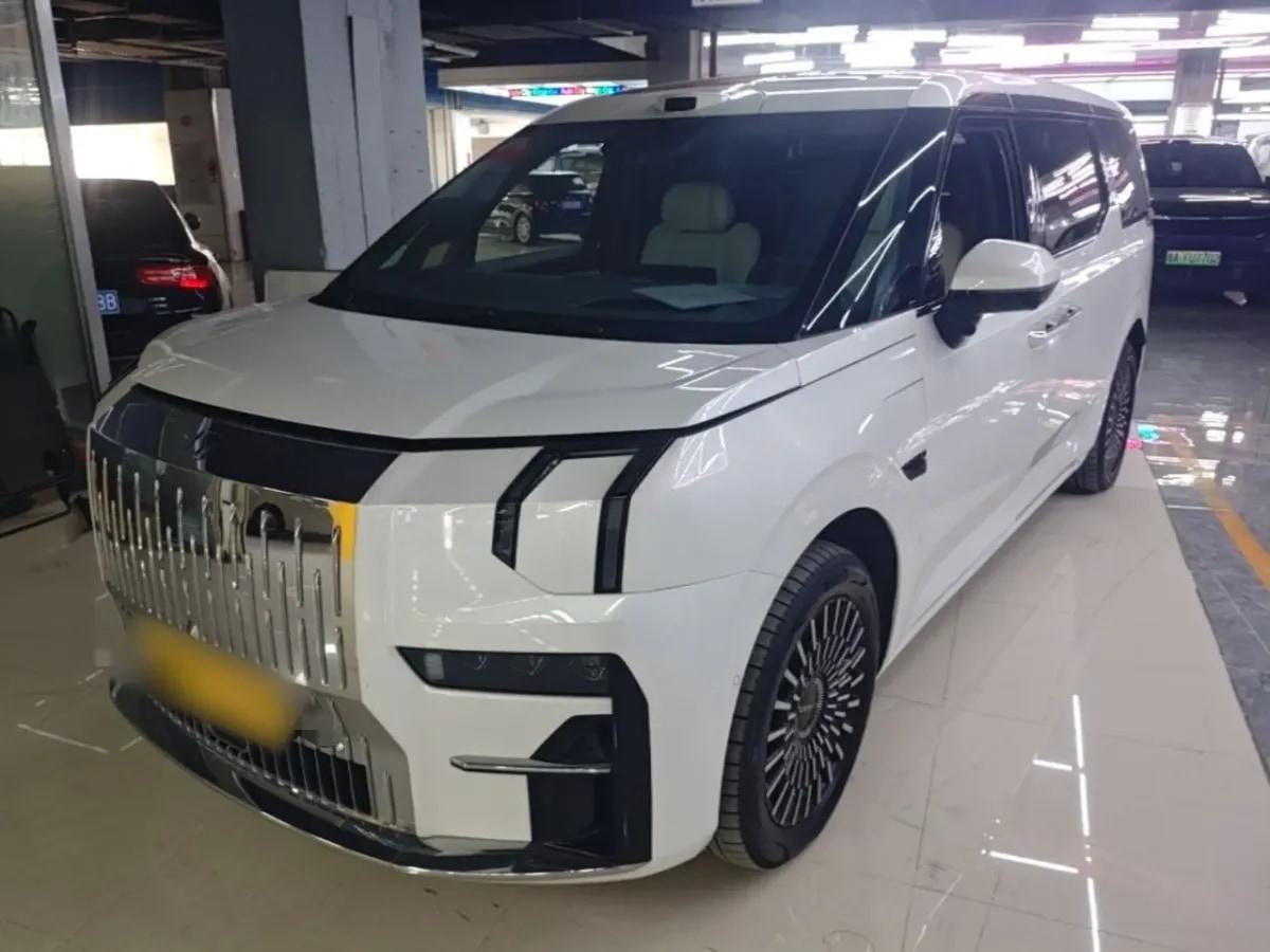 2024 Zeekr 009 BEV 108KWH 702km image 1