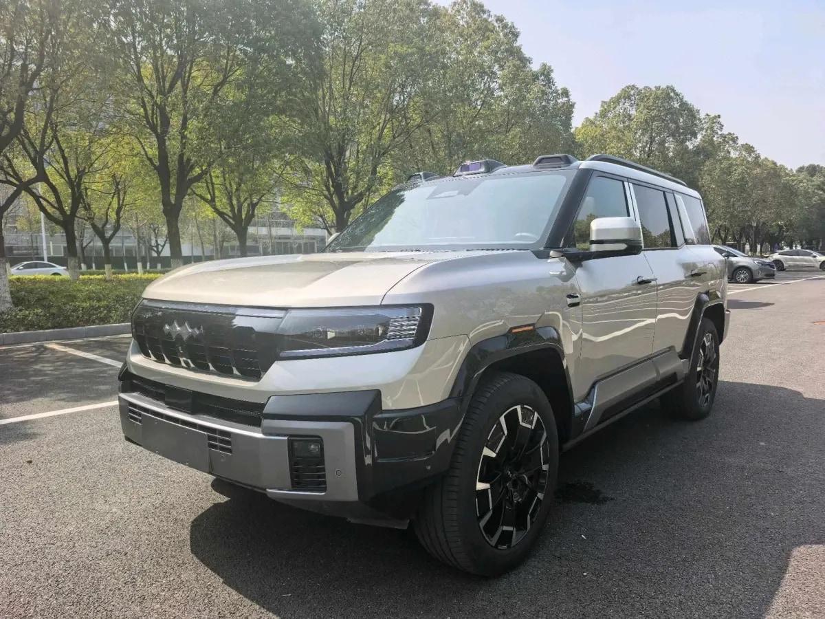 2025 Fang Cheng Bao Bao 8 2.0T 245HP L4 E-CVT PHEV 36.8KWH image 1