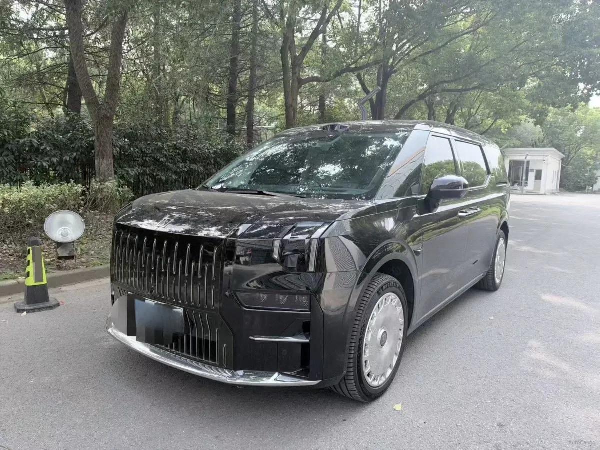 2024 Zeekr 009 BEV 108KWH 702km image 1