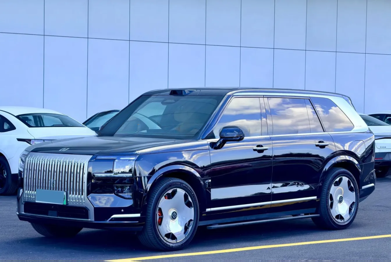 2025 Zeekr 9X 2.0T 279HP L4 1DHT PHEV image 1