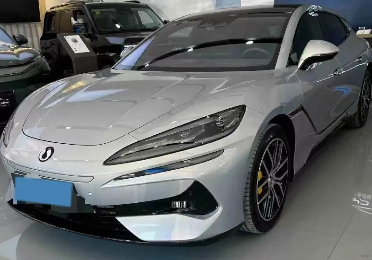 2024 Denza DenzaZ9GT 2.0T 207HP L4 E-CVT PHEV 38.5KWH 201km image 1