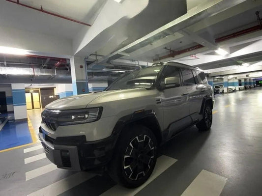 2025 Fang Cheng Bao Bao 8 2.0T 245HP L4 E-CVT PHEV 36.8KWH image 1
