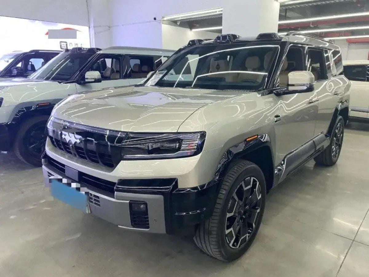 2025 Fang Cheng Bao Bao 8 2.0T 245HP L4 E-CVT PHEV 36.8KWH image 1