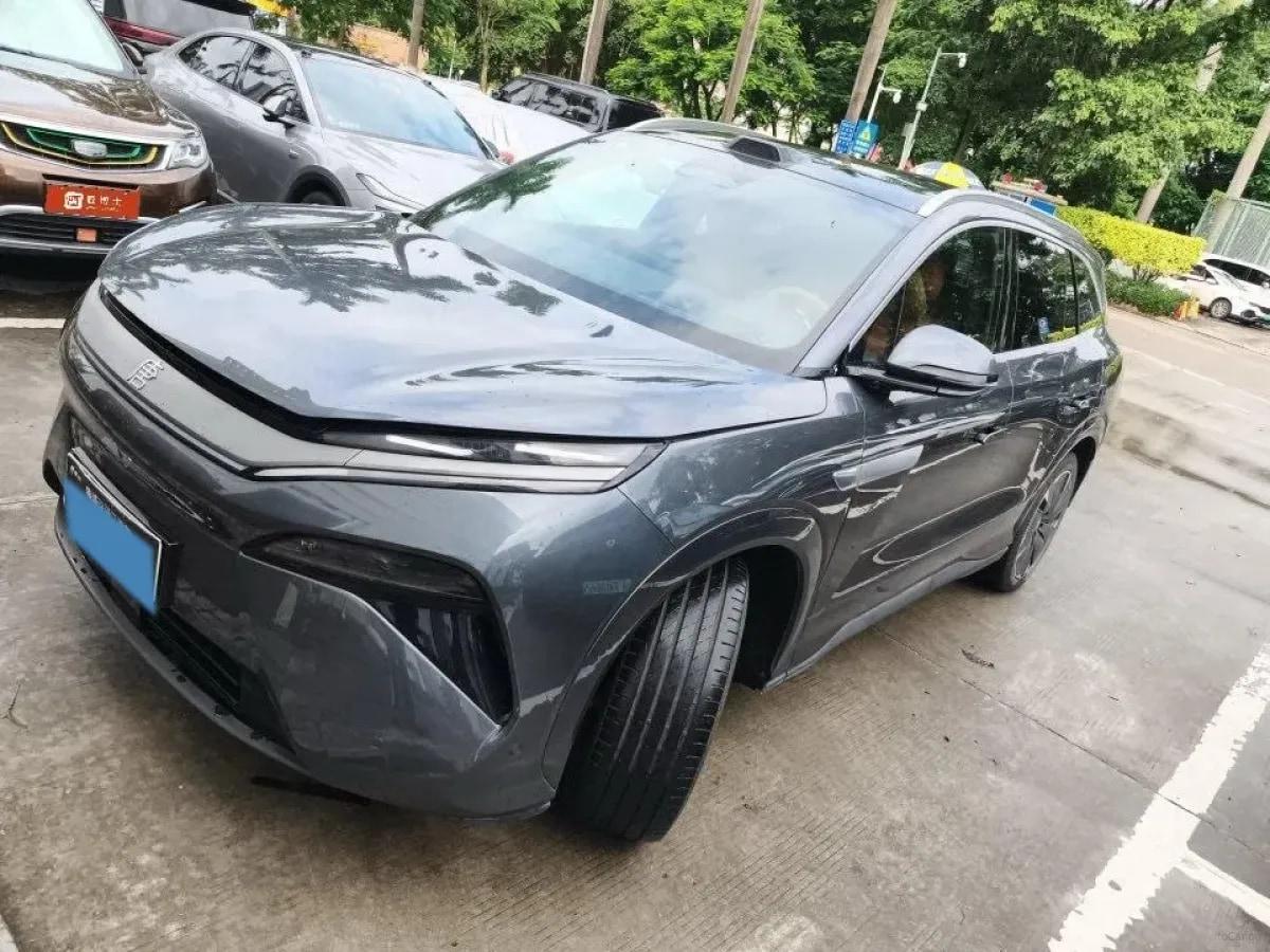 2025 BYD Tang L BEV image 1